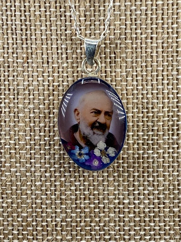 Padre Pio - Guadalupe Collection - 12 / Oval
