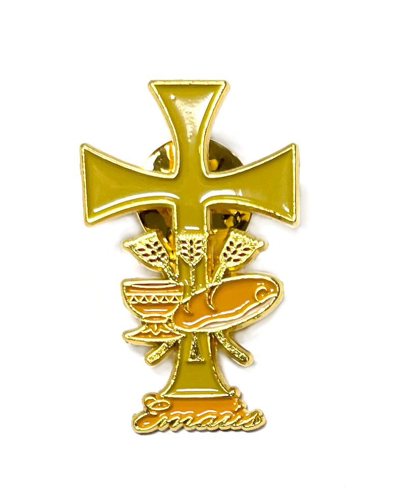 Emmaus lapel pin special for retreats made of golden metal- Pin de EmaÃºs especial para retiros hecho en metal dorado