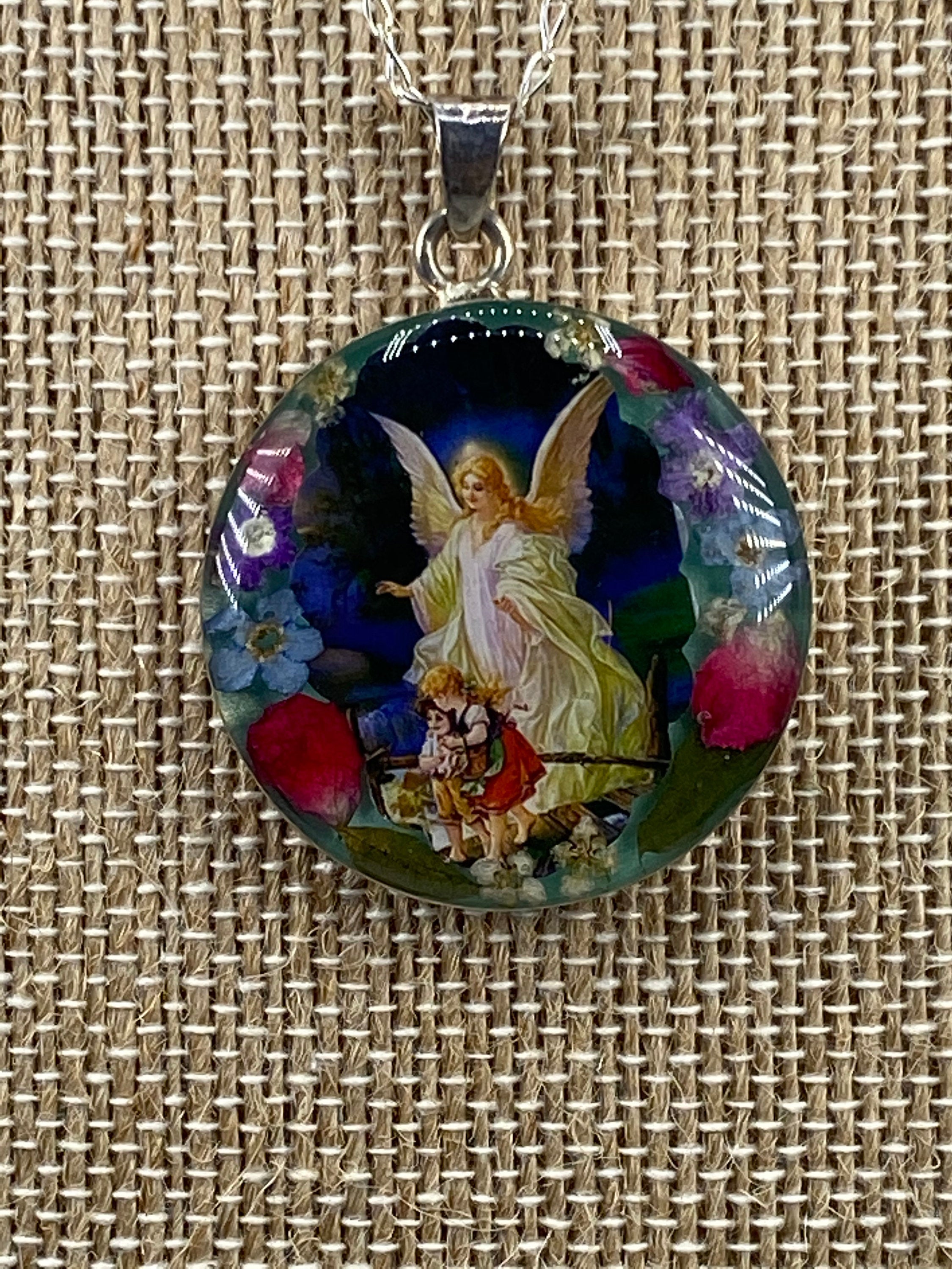 The Guardian Angel   / Angel De La Guardia   - Guadalupe Collection